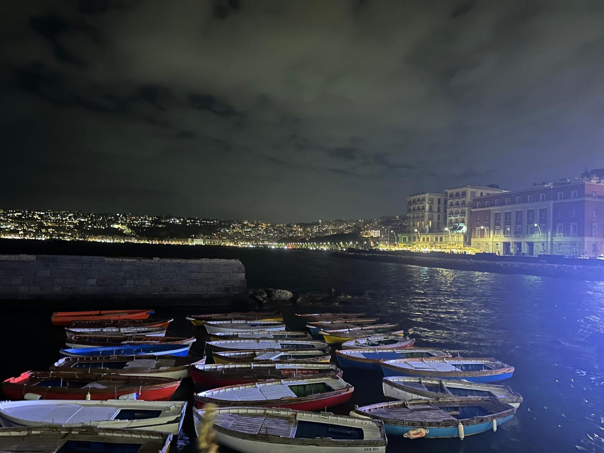Angolo Paradiso Bed and Breakfast Napoli Esterno foto